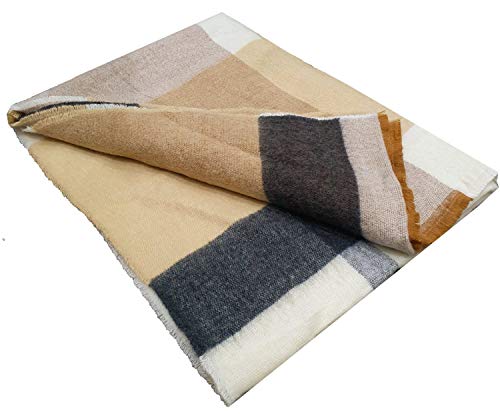 Écharpe épaisse motif à carreaux pour vos sorties d'hiver en ville