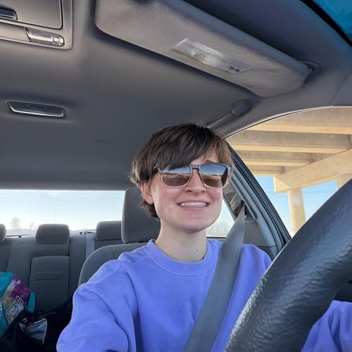 23 Minutes with Estie Bestie Podcast Por Mary Esther Cole arte de portada