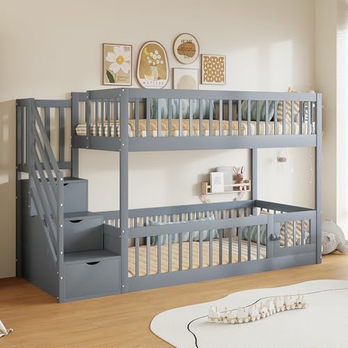 Etagenbett 90x200, Kinderbett Hochbett für 2 Kinder, Holzbett mit Treppe&Schubladen&Tür, Bettgestell mit Rausfallschutz&Lattenrost, Jugendbett Stauraumbett Stockbett Familienbett, Massivholz, Grau