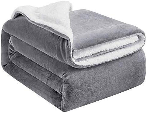 Hansleep Sherpa Fleece Throw Blanket Fluffy Blanket for Bed, Thick Warm Blankets for Winter, 220x240cm, Silver Grey & White