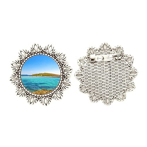 Broche de gancho de flor de plata con grabado de naturaleza marina y acabado artesanal mediano