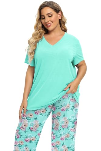 Image of Vozanet Women's Pajamas Set Soft V Neck Sleepwear Top and Capri Pj Lounge Sets Cartoon Heart Shape Cat Nighty Plus Size