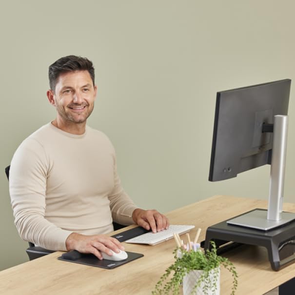 Fellowes Breyta Mouse Mat with Wrist Rest - Black, Ergonomic Mouse Pad with HEX Cushion Technology, Non-Slip Base, Ideal for Office, Home Office & Gaming image 3