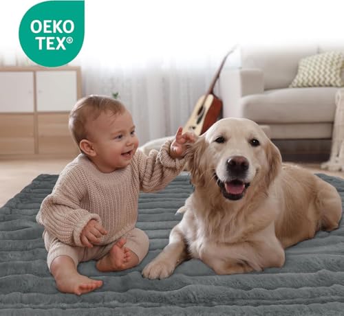 ZAKAPAWS Waterproof Pet Blanket for Large Dogs & Cats - Reversible Calming Plush, Washable Furniture Cover for Couch, Bed, Car Seat, Blocks Leaks, Stains & Pet Fur (Grey, 60"x80") — view 3