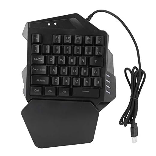 Hopcd Speltangentbord och mus RGB bakgrundsbelyst enhänt USB 2.0 tangentbordsmusomvandlare och adapter för PS3, för PS4, för XBOX 360, för XBOX One, för SWITCH