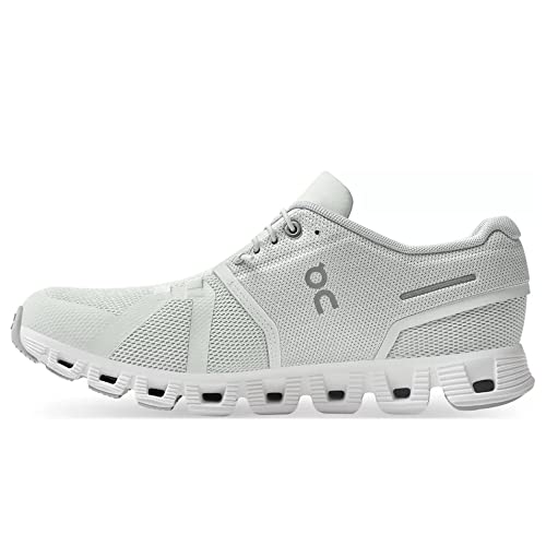 Image of On Women's Cloud 5 Sneakers