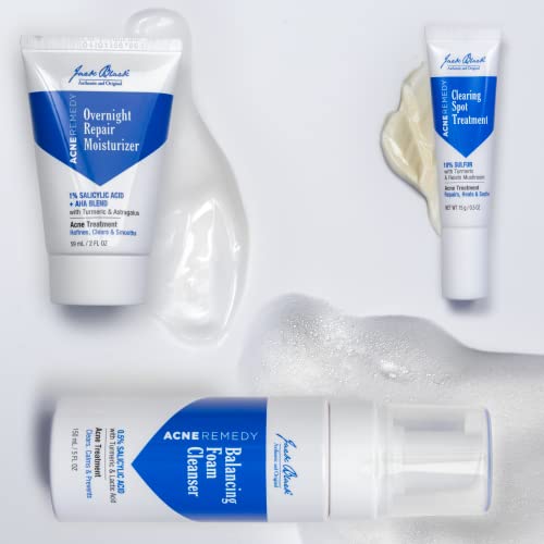 Jack Black Clearing Spot Fix 15 g Aknebehandlung, Mitesser und Fleckenabweisend, verfeinert die Poren und absorbiert überschüssiges Fett und entfernt Akne verursachende Bakterien.