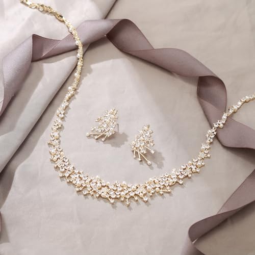 Image of White Faux Pearl Leaf Vine Bridal Cubic Zirconia Jewelry Set for Women