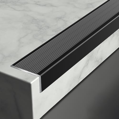 Nez de marche en alliage d'aluminium design noir 140cm profilé de sécurité en L
