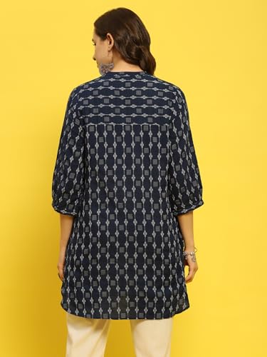 Image of Shree Women Liva (Rayon) White Floral Print Kurta