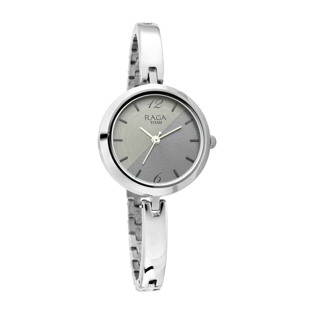 Titan Womens Analog Silver Dial Silver Band Metal Watch (B08HCH6P3L) Amazon Price History, Amazon Price Tracker