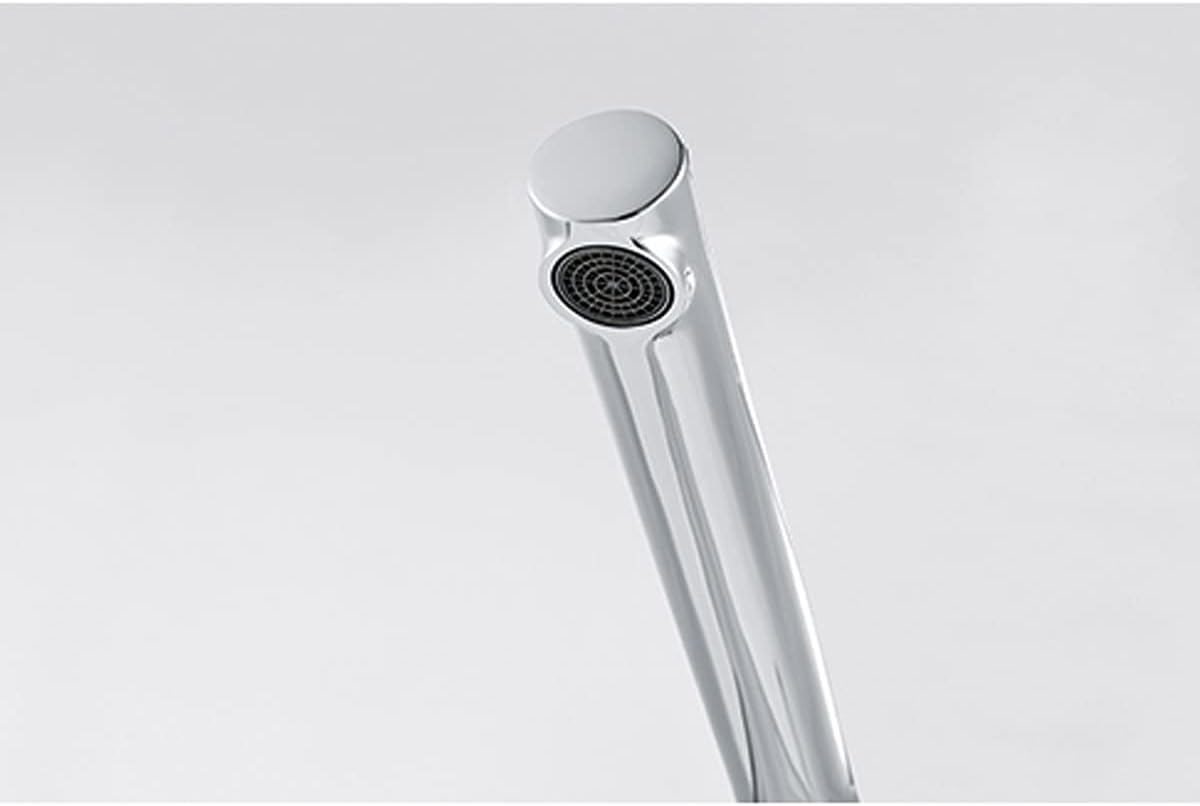 Van dichtbij view of the Franke Centro kitchen faucet aerator, showing the water outlet.