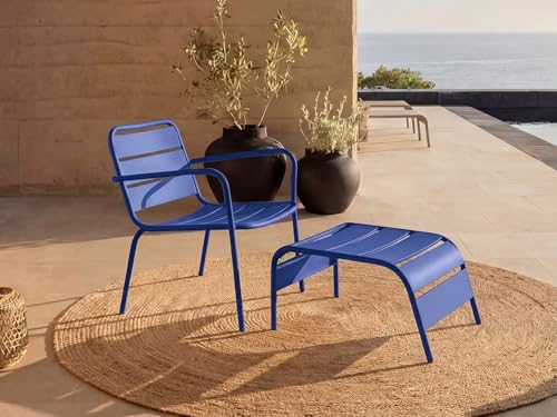 Vente-unique - Fauteuil Bas de Jardin empilable + Repose Pied en métal - Bleu Nuit - MIRMANDE de...