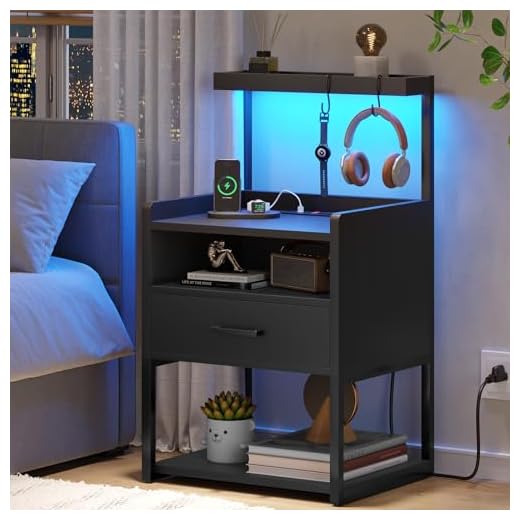VIAGDO Nightstand with Charging Station