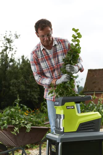RYOBI - Bio-Crusher 220V, 3000W with Wheels - Ø max. Branch 45 mm, Rotation Inversion, Overload Protection, Collecting Tray 200 kg/h - Collection Tray 55L, Push Button - RSH3045U