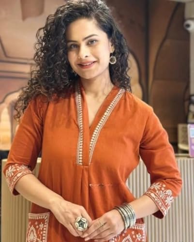Image of Womens Cotton Slub 3 /4 Sleeves V Neck Co-Ord Set Featuring Floral Print Design On The Hem of The Sleeves and On The Pockets 2 Piece Ethnic Wear