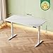 DEVAISE Höhenverstellbarer Schreibtisch 140 x 70 cm mit Einteiliger Tischplatte und Leisemotor, Sitz-Steh-Schreibtisch mit Memory-Funktion für 3 Höhen, Ergonomischer Computertisch für Büro, Weiß