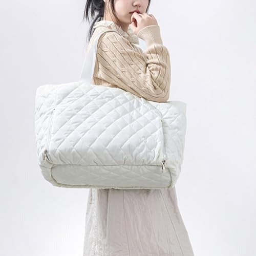 Travel Bag for Women Quilted Fitness Bag Large Capacity Overnight Bag Trendy Shoulder Bag Weekends Bag Top Handle Handbag3