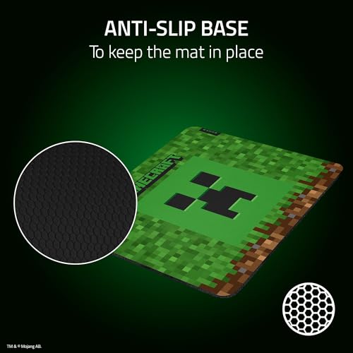 Image of Razer Gigantus V2 - Soft Gaming Mouse Mat - Medium -Minecraft Edition - RZ02-03333800-R3M1