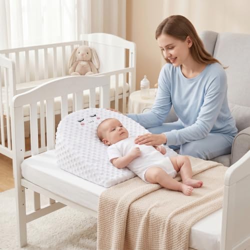 Almohada de cuña para bebé ideal para el sueño en cama y sofá 8