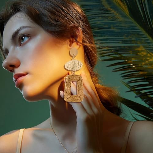 Image of Handmade Raffia Hoop Earrings Statement Tropical Bohemian Straw Dangle Earrings Natural Rattan Vacation Style Round Earrings for Women Summer Beach Party Essential Jewelry