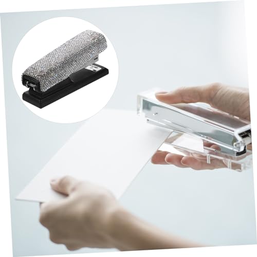 Agrafeuse manuelle strass et cristaux pour illuminer votre espace
