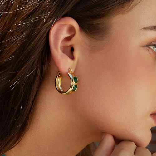 Image of FRUMOS 18K Gold Plated Chunky Hoop Earrings for Women Fashion Thick Gold Hoops Set Jewelry for Birthday Christmas Gifts