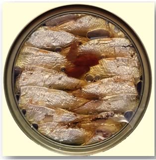 Grilled Catch Wild Caught BRISLING SARDINES in olive oil 4.2 oz/120g, pack of 5, Product of Latvia (Chili Pepper)