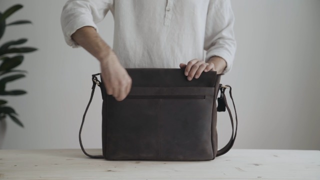 LEABAGS Borsa a Tracolla in Pelle per Uomo e Donna | Borsello Messenger