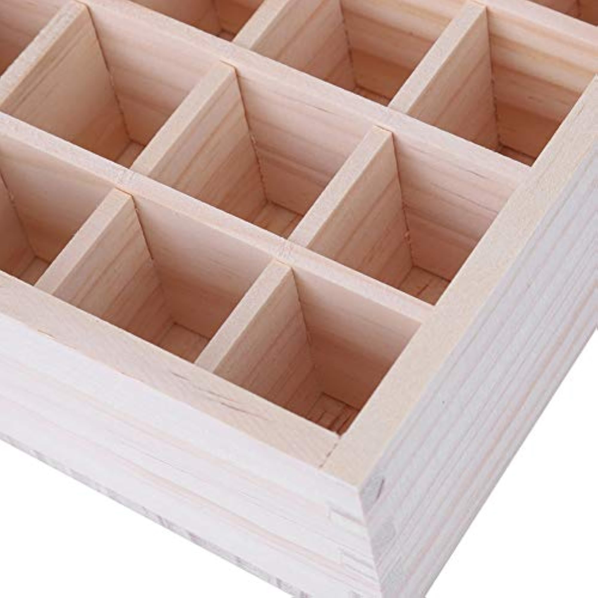 Essential Oil Storage Case, Eco-Friendly Wooden Box for 32 Grids