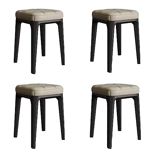 Tabourets empilables pour optimiser les petits espaces salle à manger beige x4