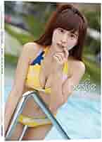 Amazon.co.jp: 台湾写真書『Bestie閨蜜: 孟潔×菲菲寫真書