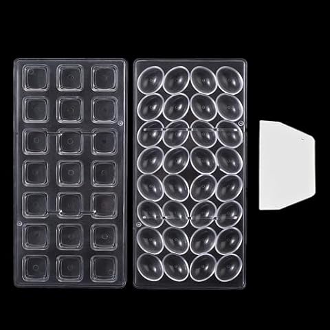 Avtytsda Pack of 2 Chocolate Moulds with Scraper Cover