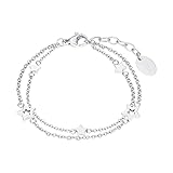 Das Armband überrascht mit zahlreichen eingearbeiteten Stern-Anhängern