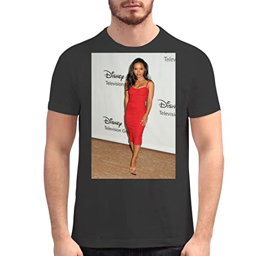 How old is danielle nicolet
