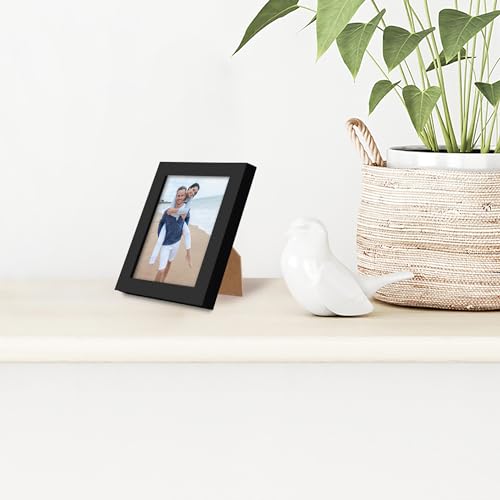 Americanflat 3x4 Picture Frame with Polished Crystal-Clear Glass - Streamline Collection - Thin Border Photo Frame for Tabletop Display - Easel Stand Included - Black
