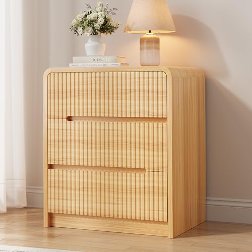 Fluted Oak 3-Drawer Dresser