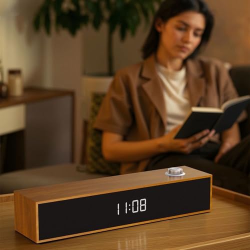 Reloj de profesor bajo y elevado con pantalla de comunicación espacial 2