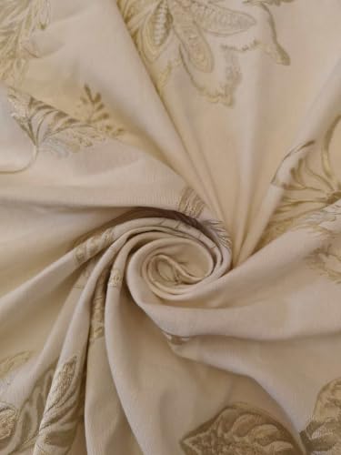 Tissu en lin épais crème fleurs de vignes brodées : l'esprit de campagne