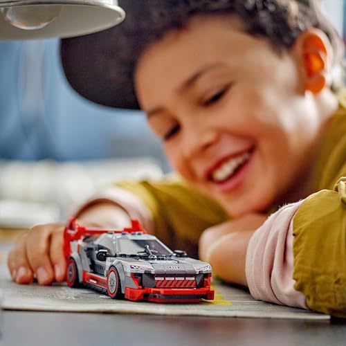 Speed Champions Auto da Corsa Audi S1 E-Tron Quattro, Modellino da Costruire di Macchina Giocattolo per Bambini e Bambine da 9 Anni in su con Minifigure del Pilota, Veicolo da Esposizione 76921 - Lego - Immagine 6