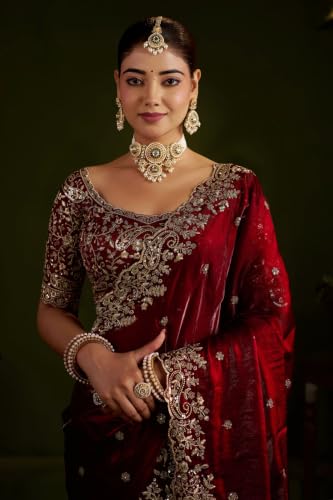 Image of DESTY Saree with Intricate Gold Embroidered Border & Designer Blouse