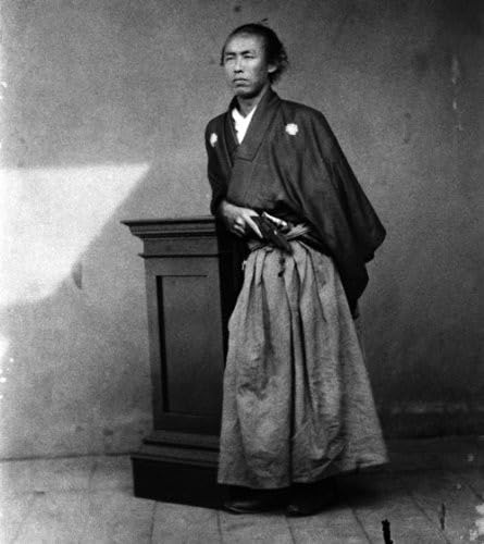 坂本龍馬の拳銃-須賀大郎短編集-(上)/スガダイロー：新品未開封CD Amazon.co.jp: 坂本龍馬の拳銃: Music