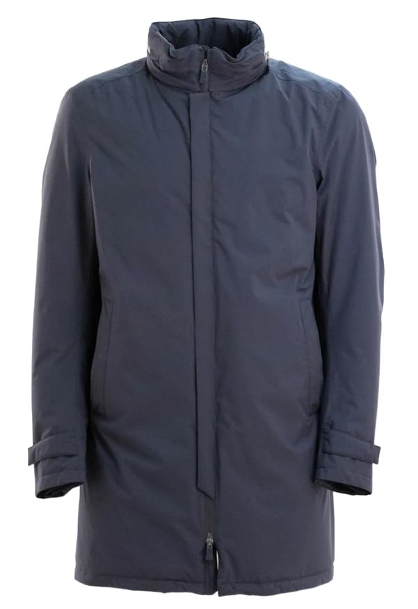 Parka o giacca imbottita con imbottitura in piuma d’oca (80% piumino e 20% piuma) che garantisce ottimo calore e leggerezza.