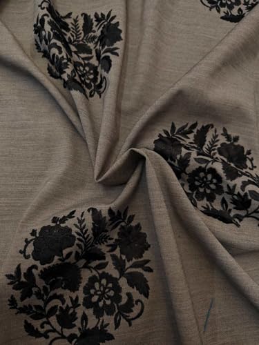 Tissu denim Resham motifs brodés noir et gris coupon 147 cm pour couture