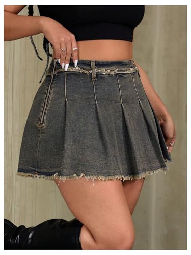 WDIRARA Women's Plus Size Pleated Mini Denim Skirt Y2k Frayed Hem A Line Skirt2