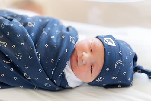 Image of MONICA + ANDY Hello Baby Cuddle Box, Organic Cotton Newborn & Infant Baby Gift Set, One Piece, Cap & Swaddle