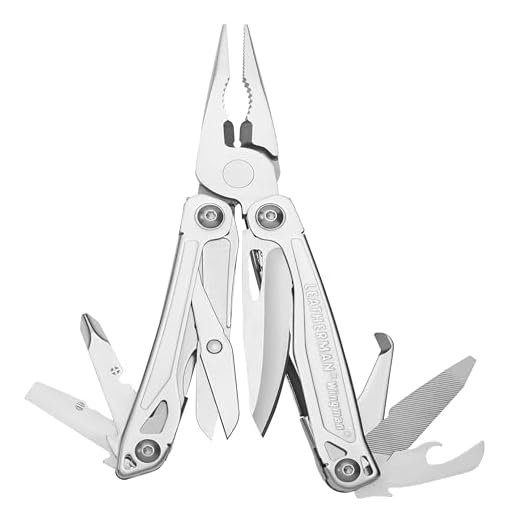 Leatherman Wingman - Multiherramienta de bricolaje hecha en EE.UU. con 14 herramientas, opción de bloqueo, alicates, destornilladores y un abrebotellas, en acero inoxidable con una funda de nylon