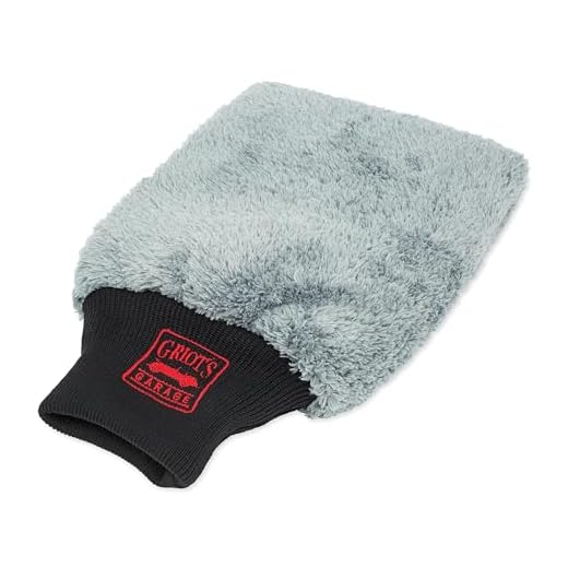 Griot's Garage Microfiber Car Wash Mitt Glove, Cleaning Pad for Interior and Exterior, Auto Detailing Supplies, Small, 8" x 9", 10260