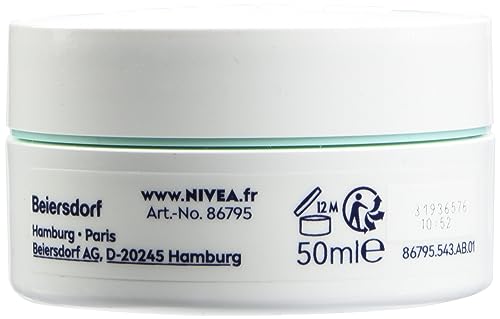 NIVEA Q10 Power Anti-Falten-Tagespflege + Porenstraffung FPS 15 (1 x 50 ml), Anti-Aging-Creme angereichert mit Q10 & Kreatin, Gesichtspflege Frau mit Algenextrakt