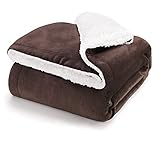 Blumtal Flauschige Sherpa Kuscheldecke – hochwertige Sherpa Decke, super weiche Fleecedecke als Sofadecke, Tagesdecke oder Wohndecke, 150 x 200 cm, Dunkelbraun